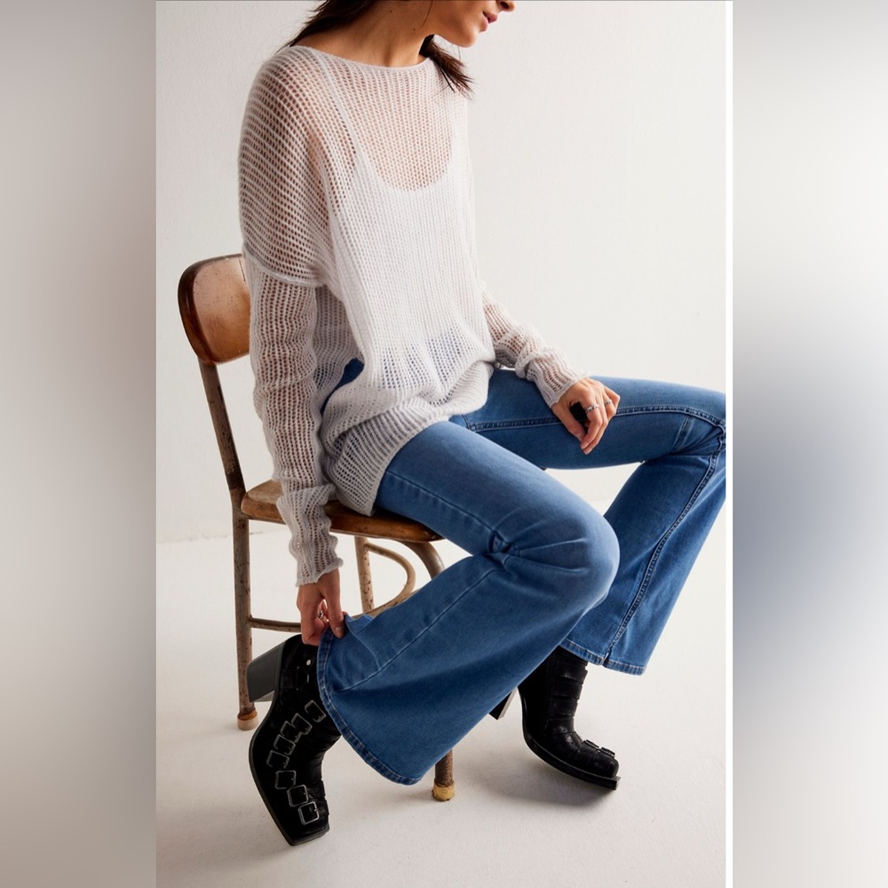 Free people Penny pull-on flare jeans . - Picture 8 of 8